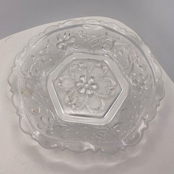 Indiana Glass “Sandwich” Clear Hexagonal Floral Bowl — Vintage Pressed Glass - Picture 2 of 4